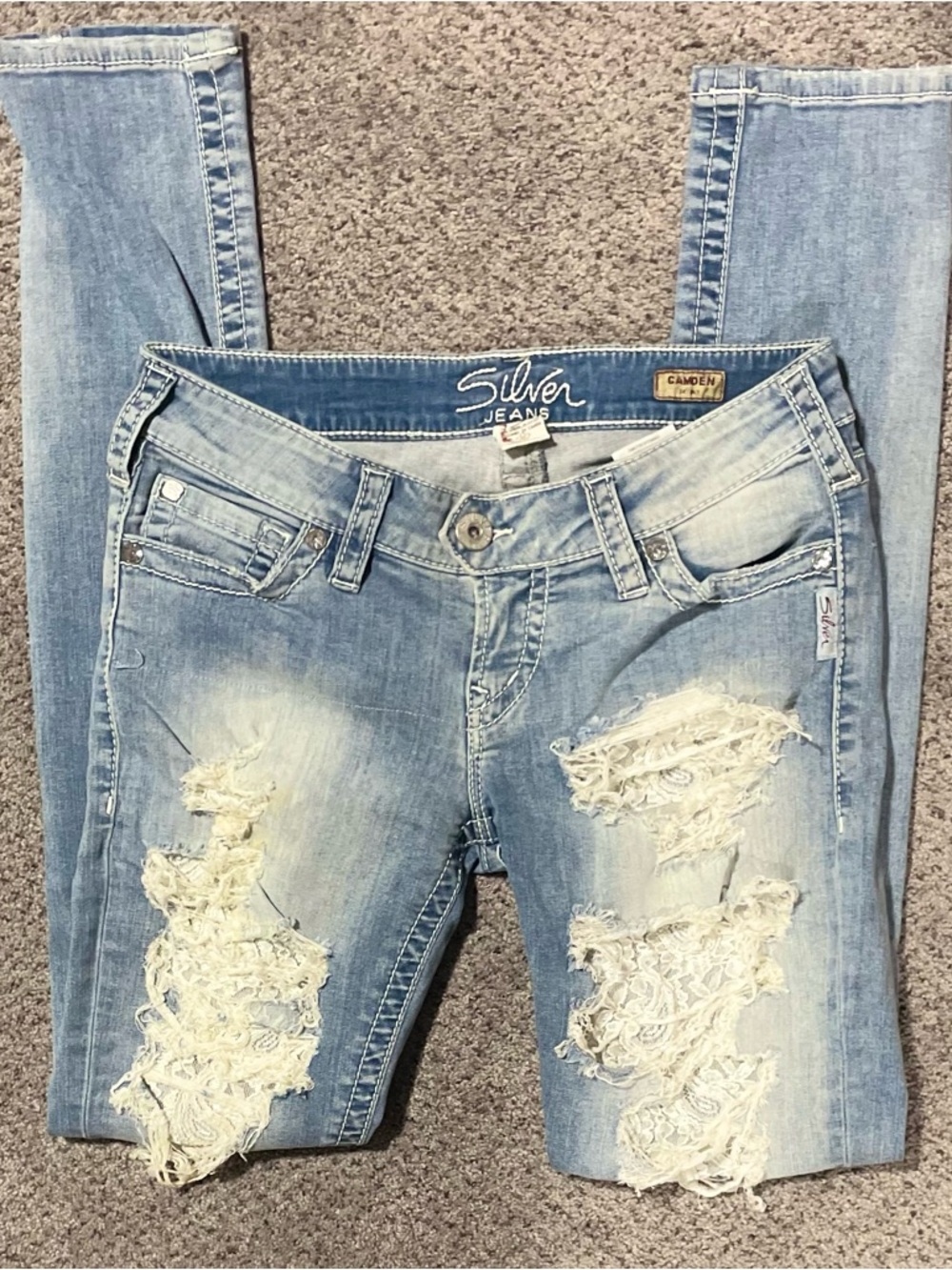 Silver Jeans Camden Lace Distressed Rhinestone Jeans W27 L31 - Picture 8 of 10